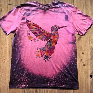 Hummingbird Colorful Graphic Bleached T-Shirt with Free Matching Keychain